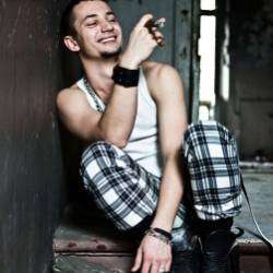 Стас Шуринс-Стоять