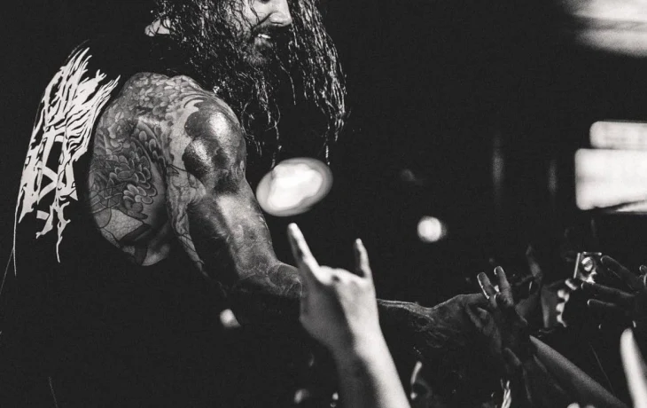 As I Lay Dying обратились к российским поклонникам