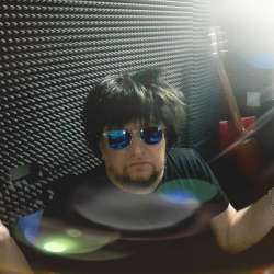 Артур миДжи-В поисках новых идей