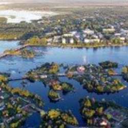 Behind the Wall - Городок (Saari Joki)