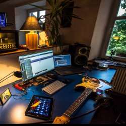 Без Имени-холодная веснакавер Джанго