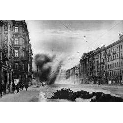 Черно-Белые стихи - Нас бомбят