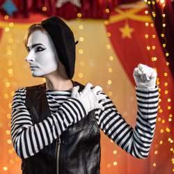 Dea Catta - Цирк