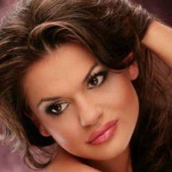 Эвиа Колас-Девушка