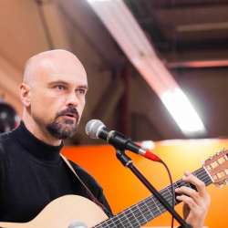 Михаил Митько-Мне пофиг всё  я танк я танк я танк