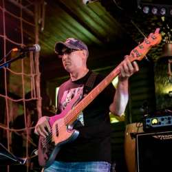 Сахалинру-Женщина с проседью