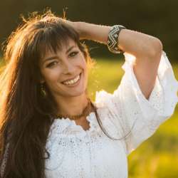 Наталья Закора-Здесь и сейчас