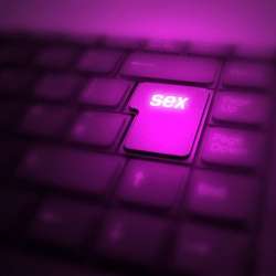 Steve Shenker-капли на лобке