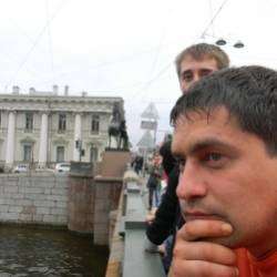 Тёмный-О ней