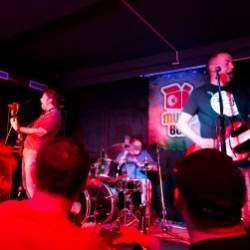 У-лица-Земля