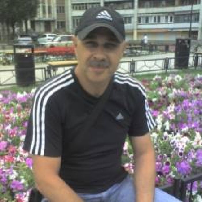 Александр Громов-Черный-Ни друзей ни врагов