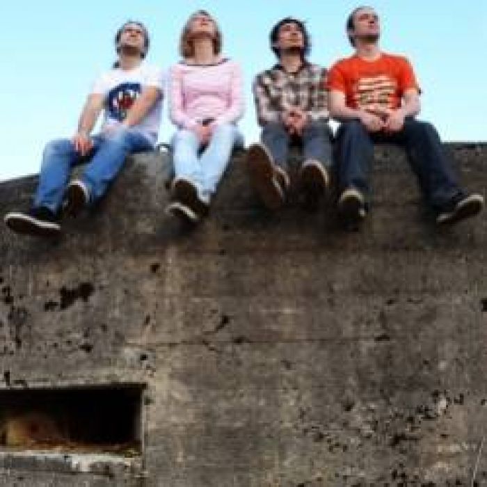 БАЛЬЗА-На остановке