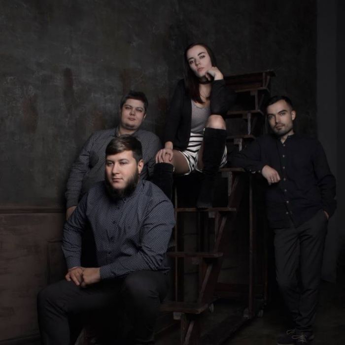 Gravity Lines-Synthetic Love