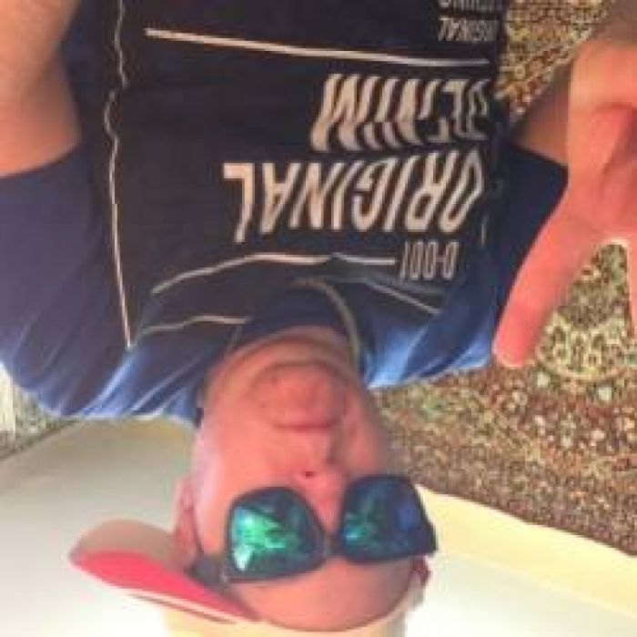 Kissvkcom Anton Politov aka Mc Toxa Feat Eminem-Ты не такая  No Love remix