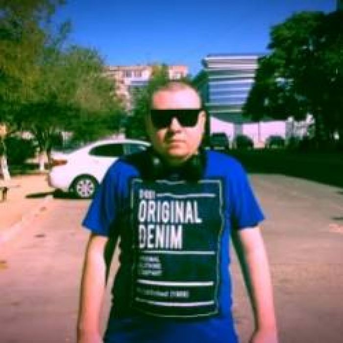 Kissvkcom Anton Politov aka Mc Toxa -Сделай вверх шаг Remix 2018