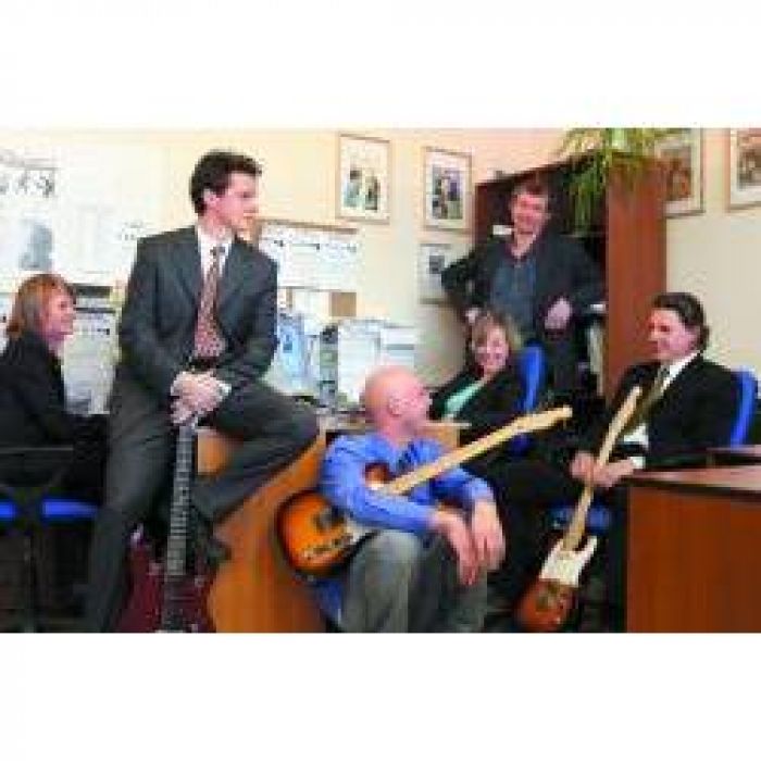 Максим Кузахметов и группа quotКлеркиquot - Звезда