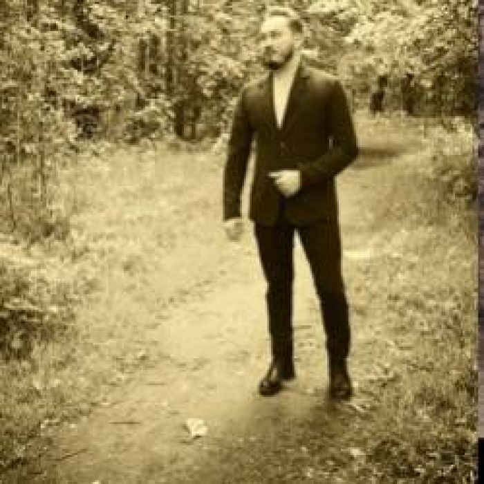 Маркел-течет река