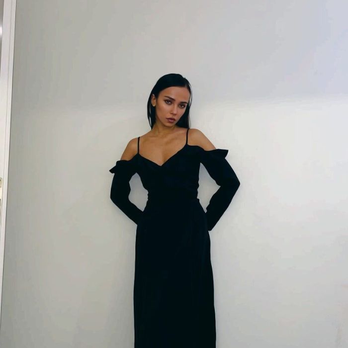 OLGA NOV - TWO PLANETS