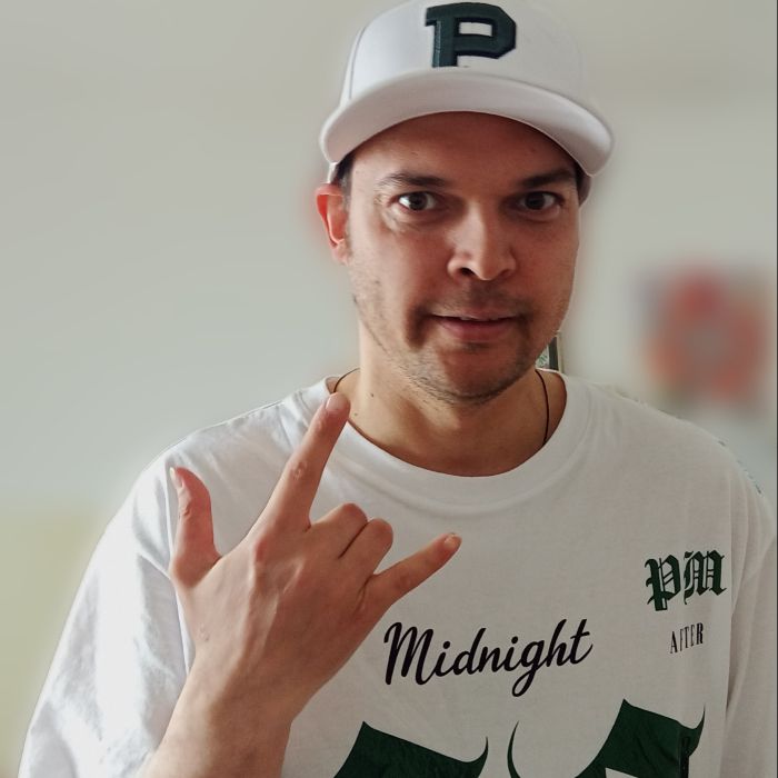 Олбаник - День рождения