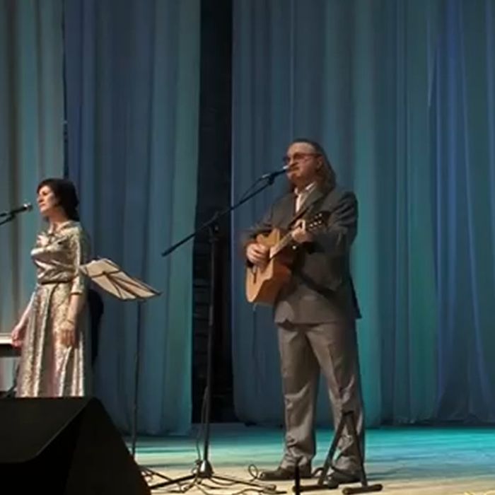 Плотвиновы Владимир и Наталья - Сны на русском языке