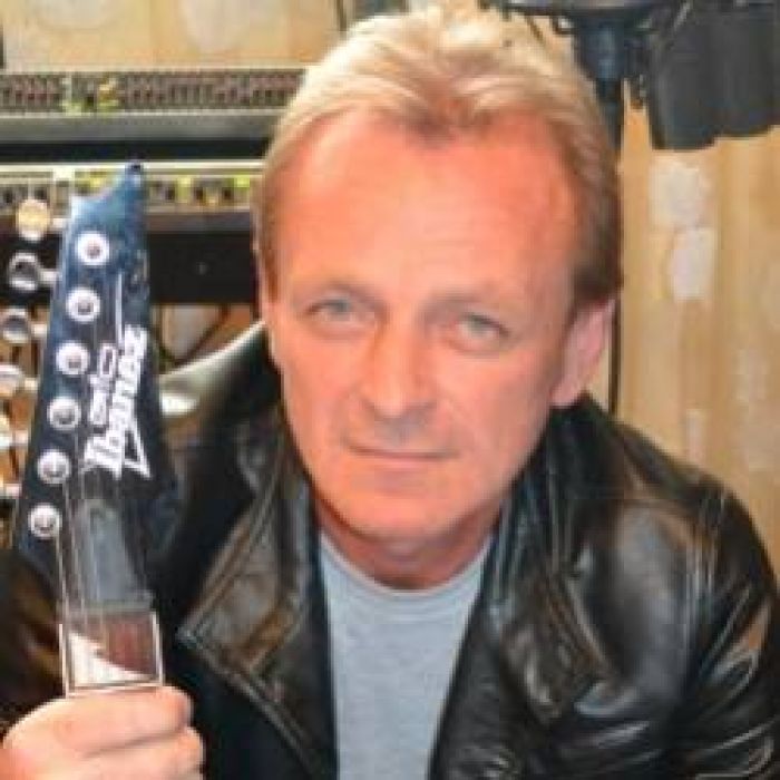 Вячеслав Лапин-На перекрестке