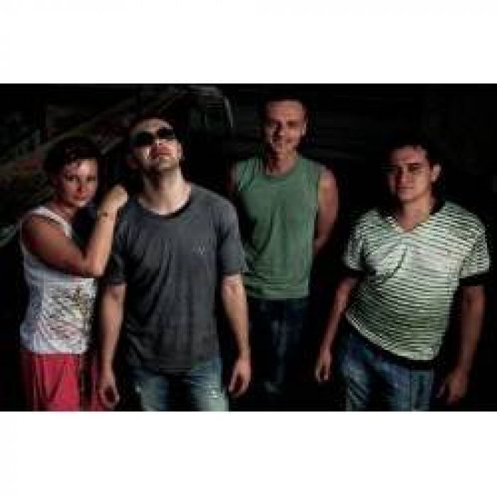 Ю.l.А - Стена