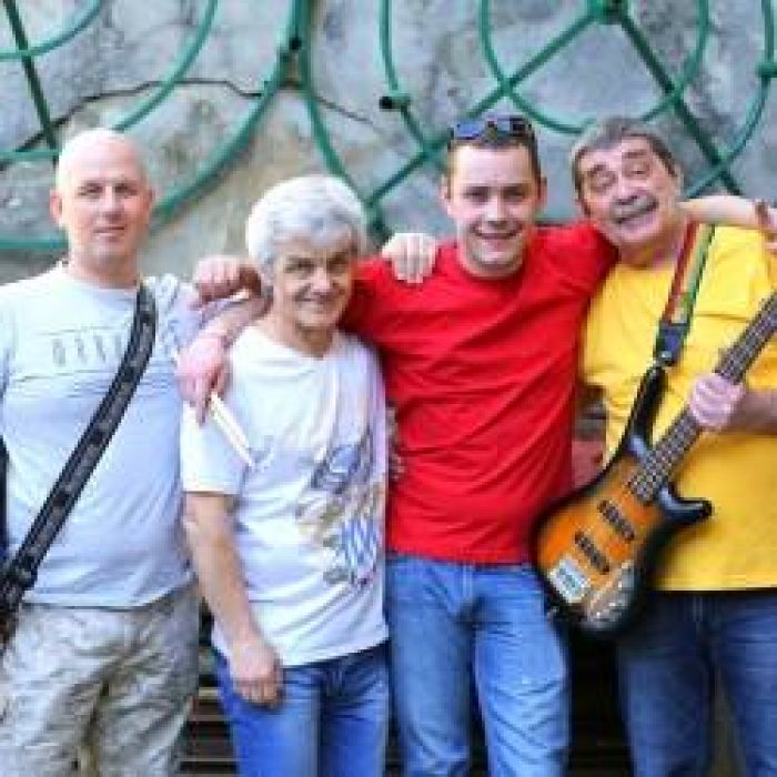 группа Альманах-Пляжный роман